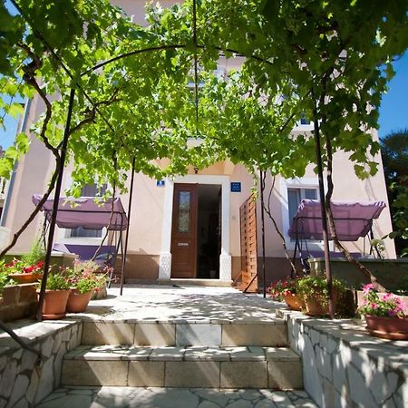 Apartmani Loreta Mali Lošinj Esterno foto