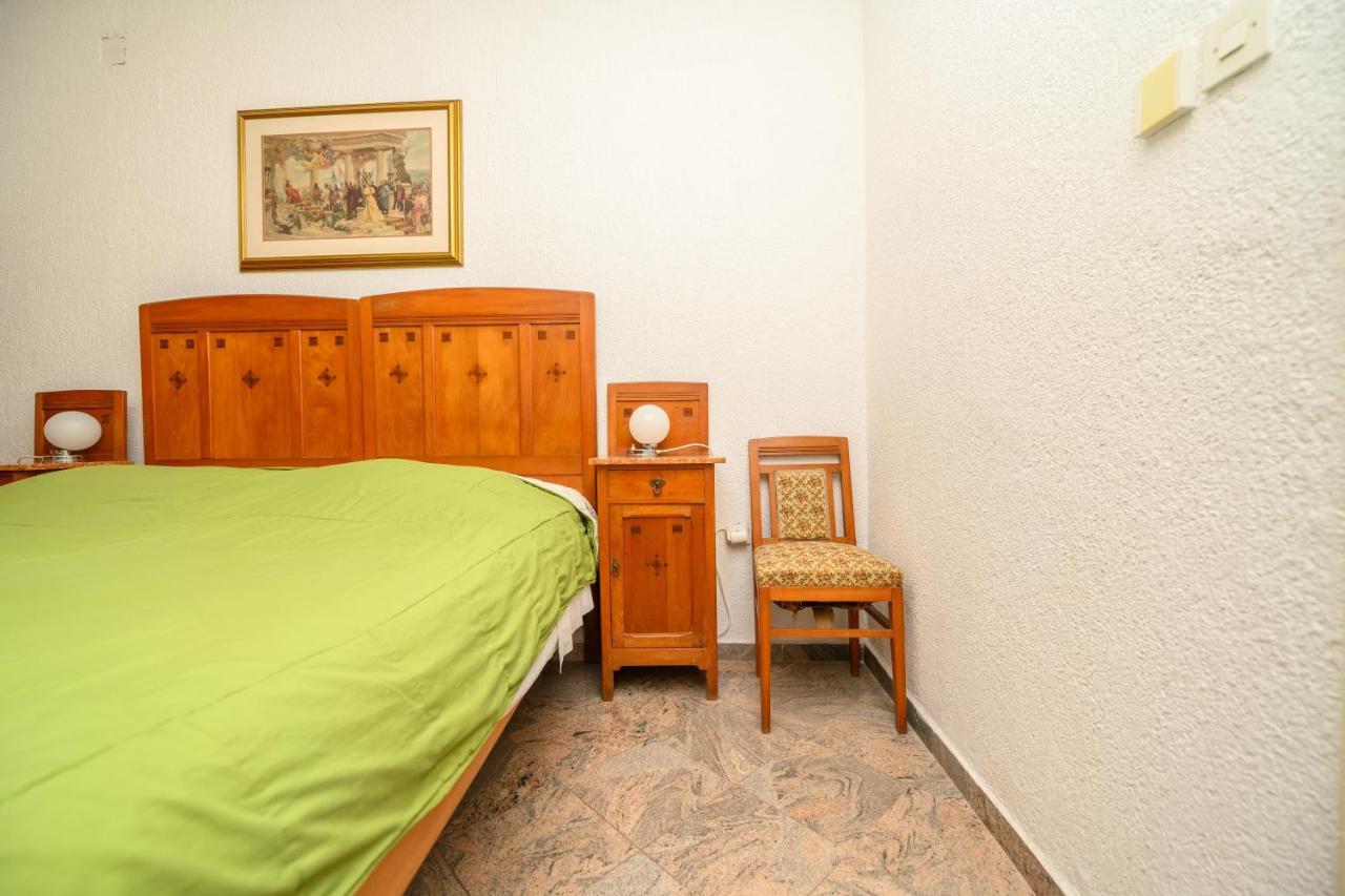 Apartmani Loreta Mali Lošinj Esterno foto