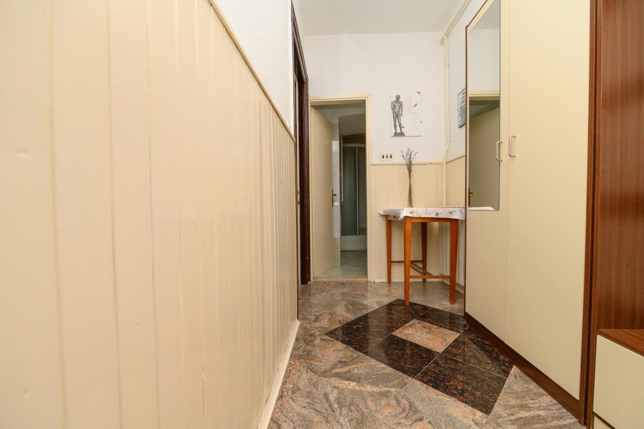 Apartmani Loreta Mali Lošinj Esterno foto