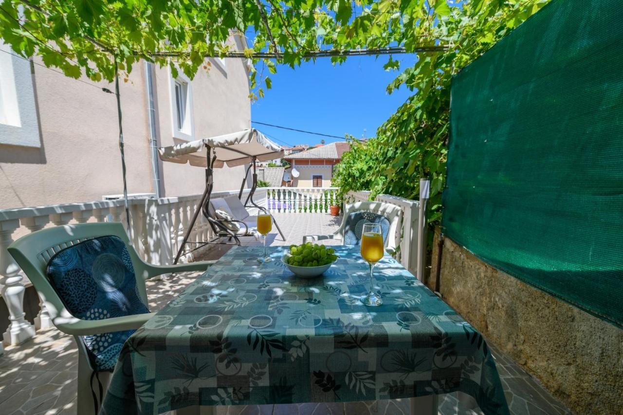 Apartmani Loreta Mali Lošinj Esterno foto