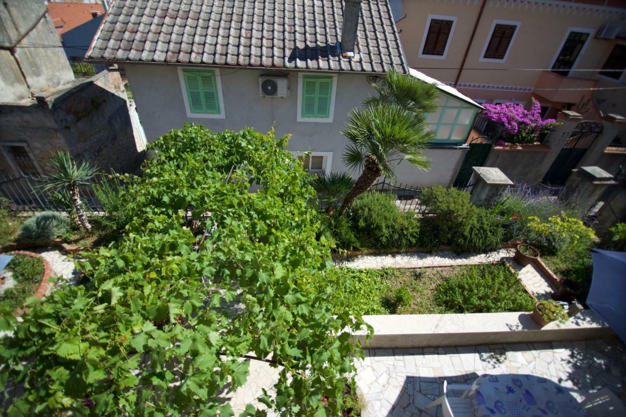 Apartmani Loreta Mali Lošinj Esterno foto