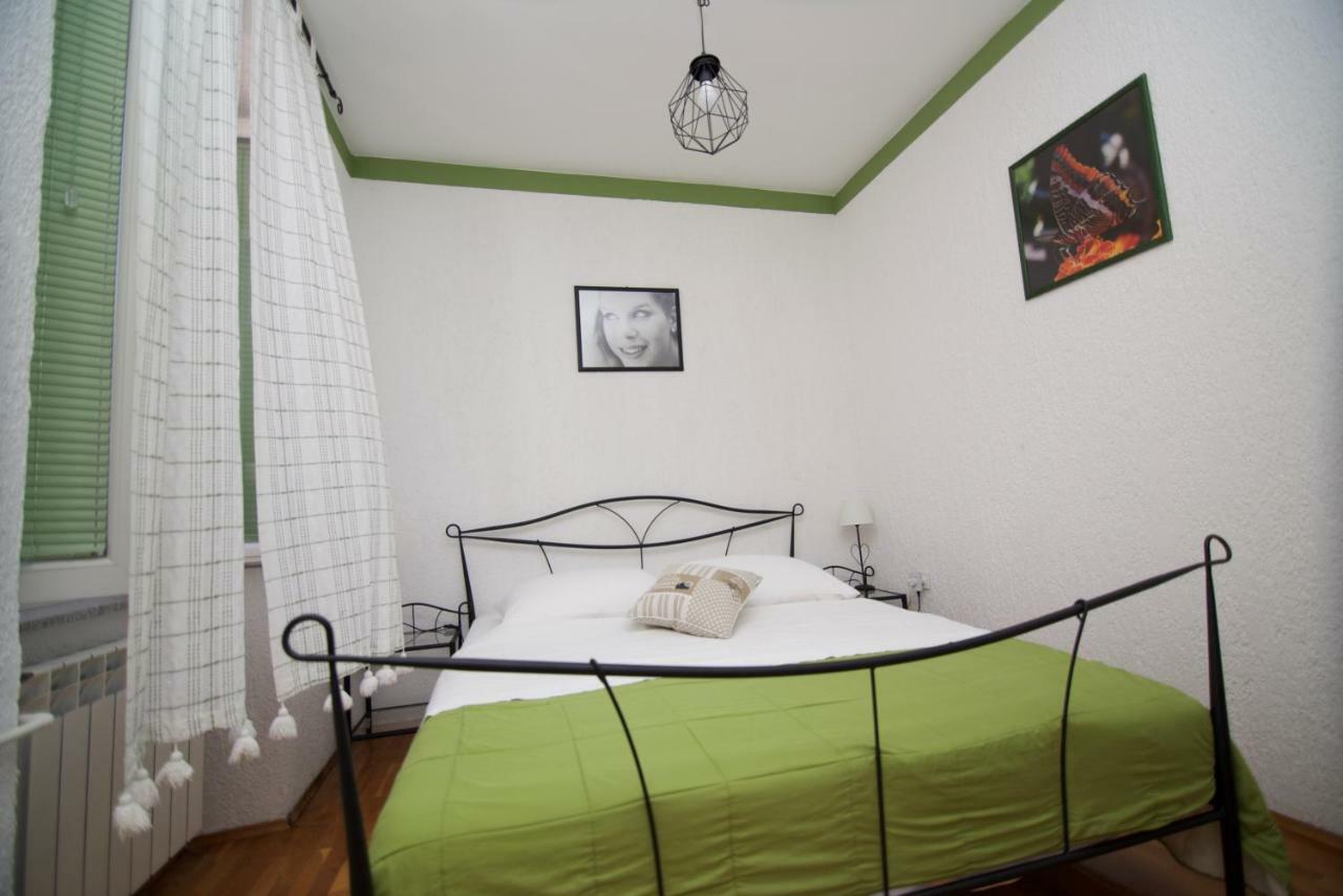 Apartmani Loreta Mali Lošinj Esterno foto