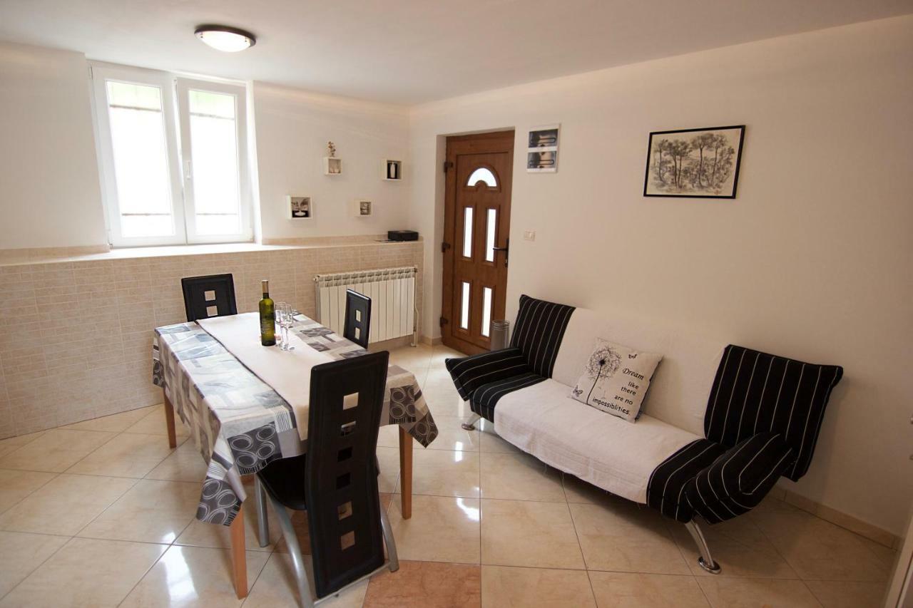Apartmani Loreta Mali Lošinj Esterno foto