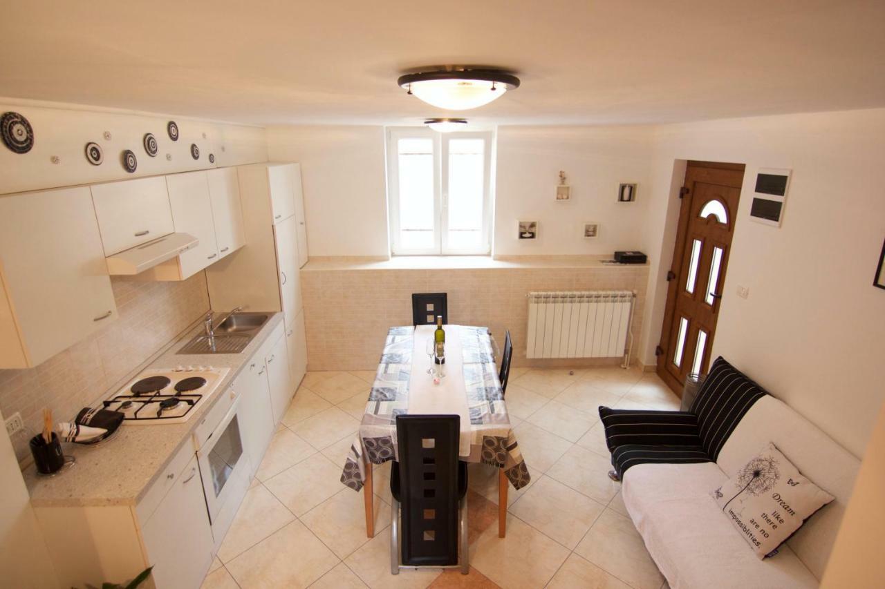 Apartmani Loreta Mali Lošinj Esterno foto