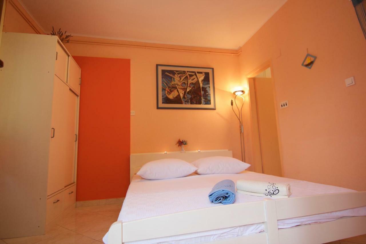Apartmani Loreta Mali Lošinj Esterno foto